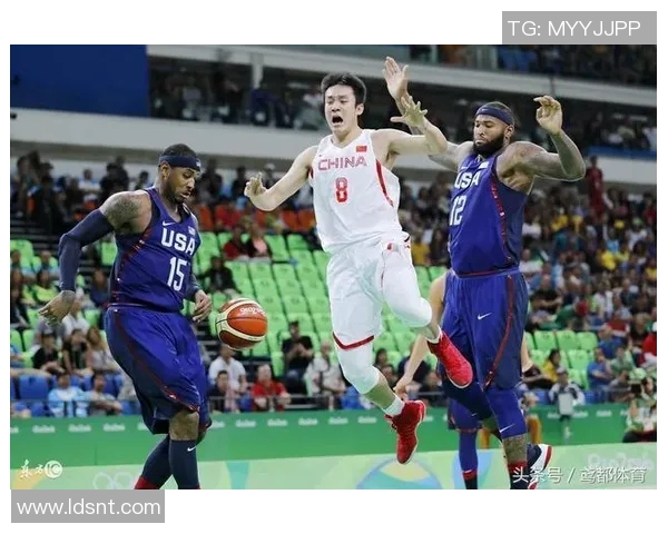 中国男篮强势出击迎战中国香港全力争胜展现团队实力与拼搏精神